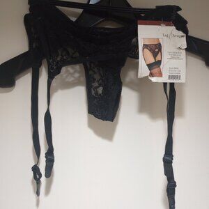 Leg Avenue Black Lace garter belt w/matching thong set! Nwt!